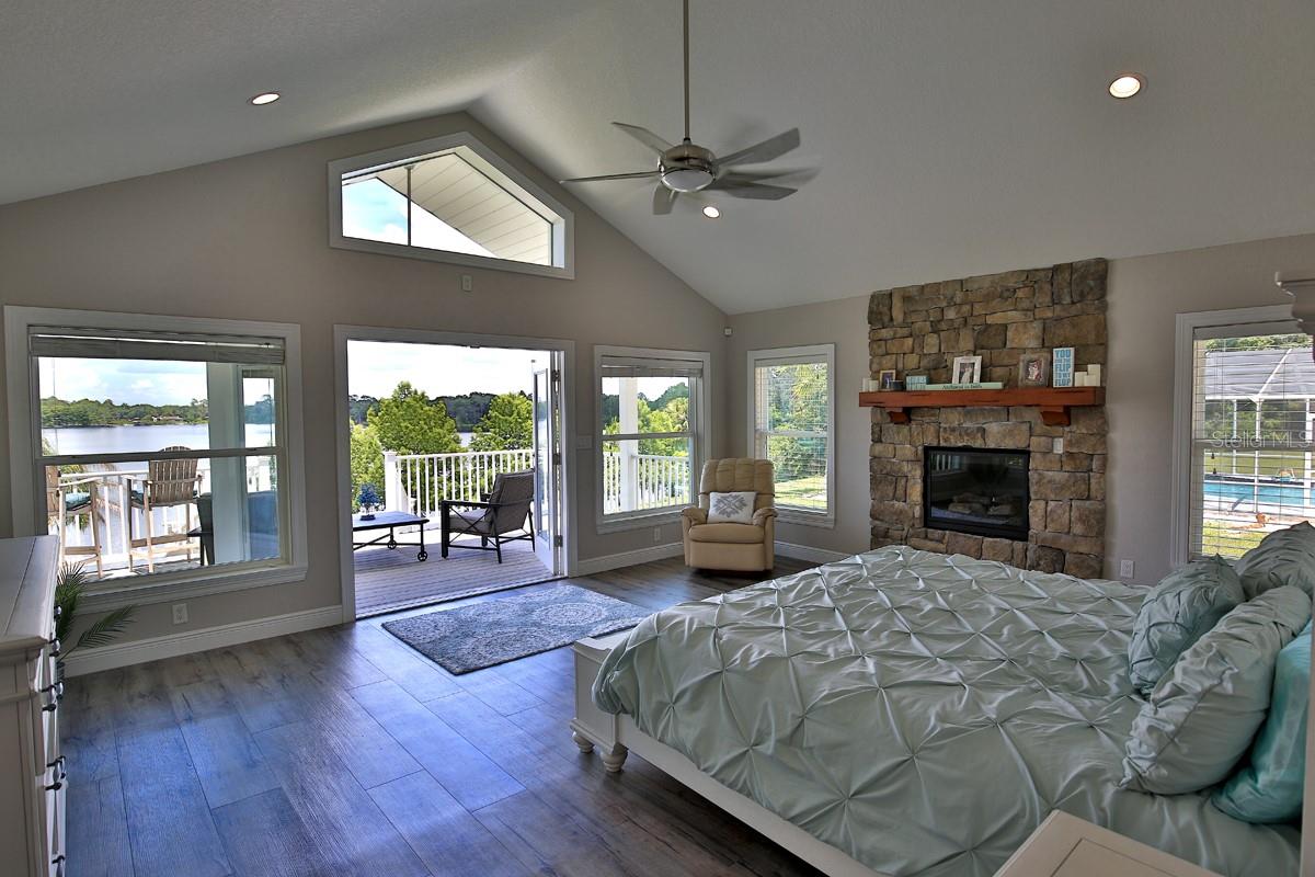 LAKE FAYE - Residential