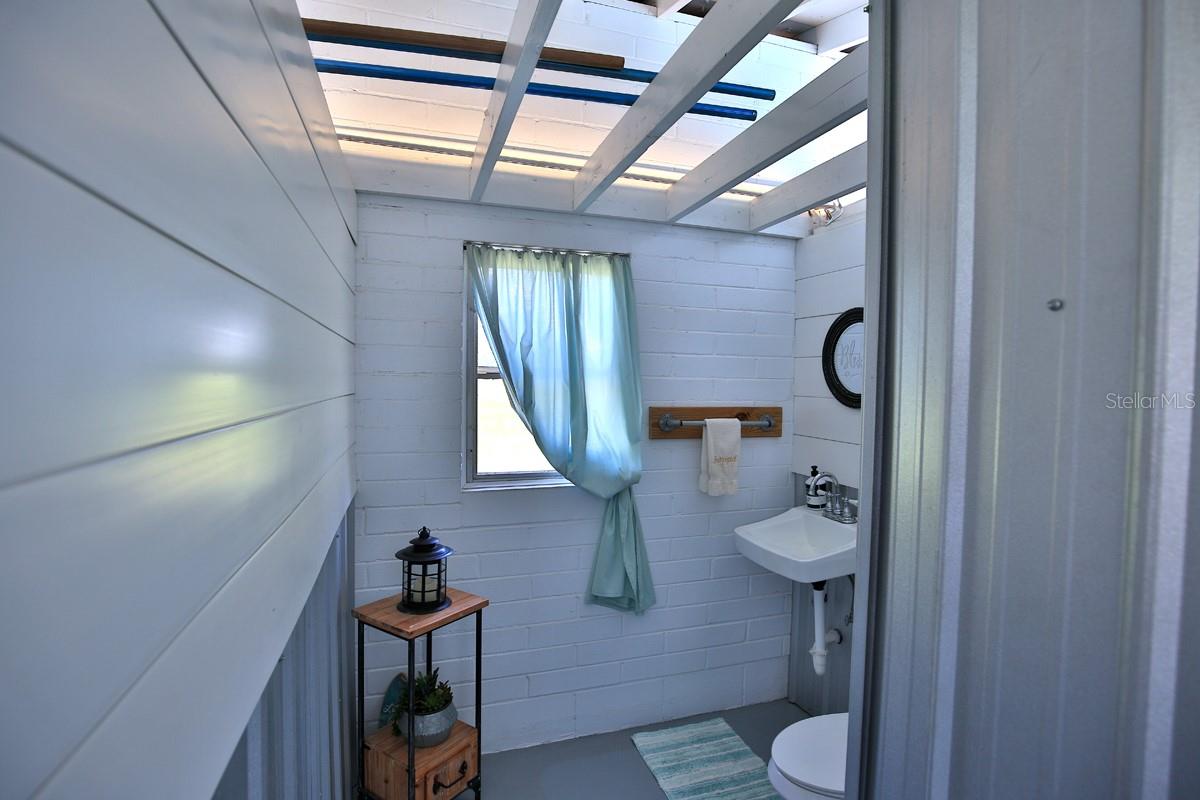 LAKE FAYE - Residential