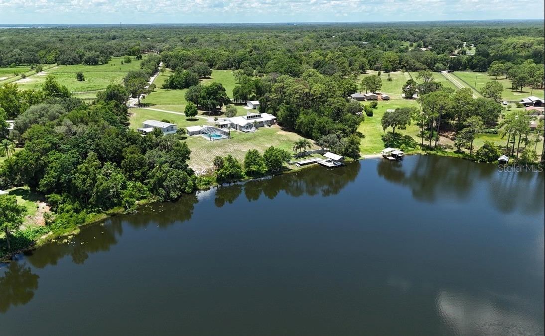 LAKE FAYE - Residential