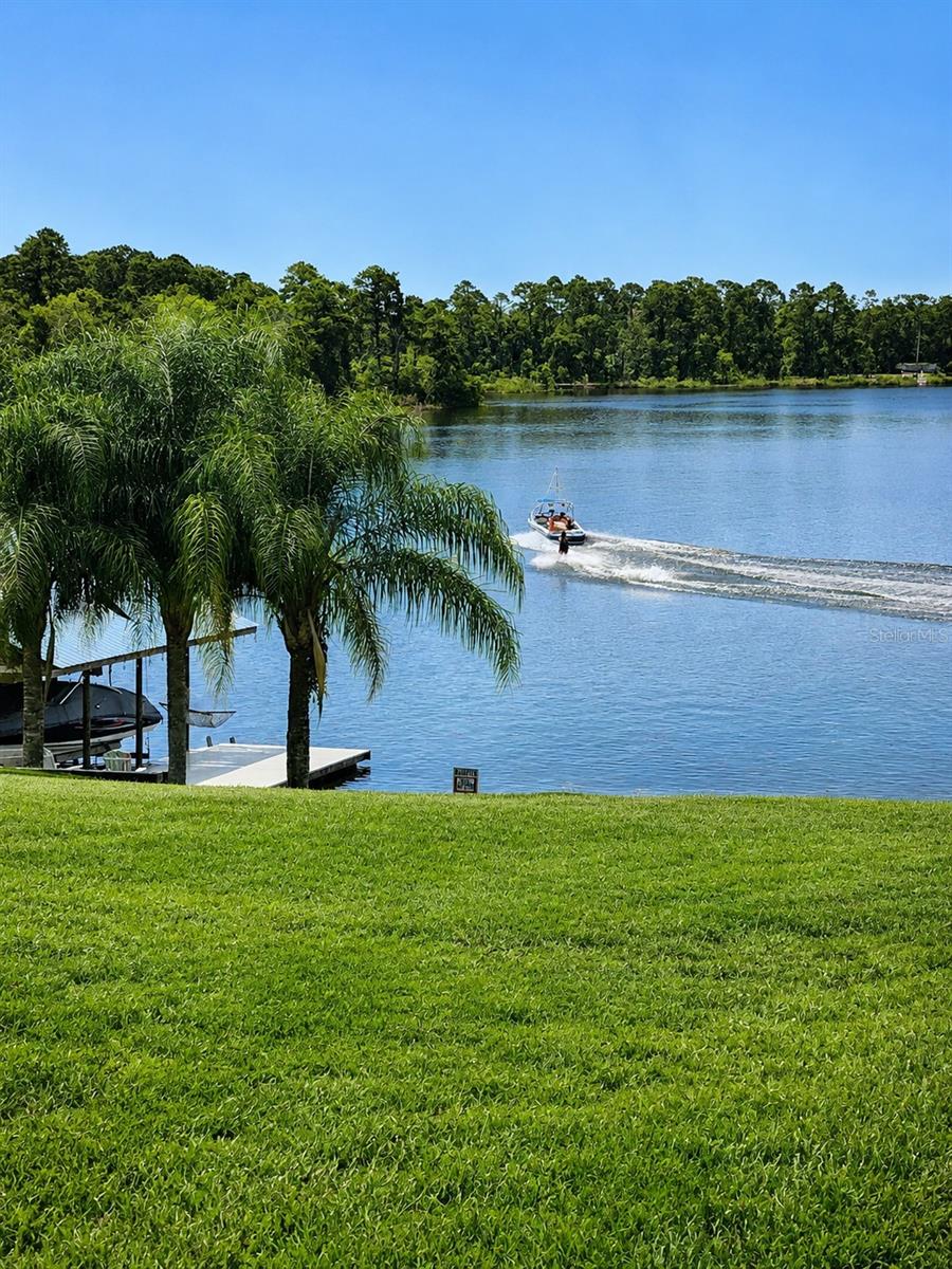 LAKE FAYE - Residential