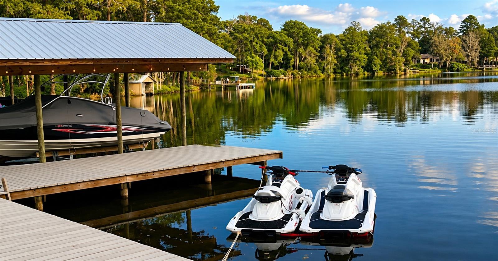 LAKE FAYE - Residential
