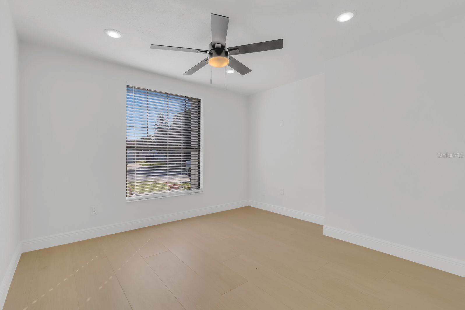 MILL RUN UNIT 6 - Residential Lease