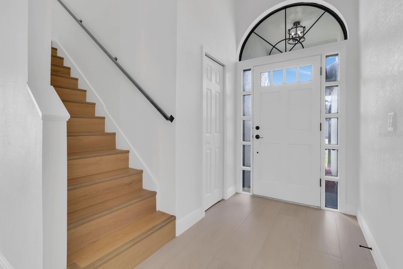 MILL RUN UNIT 6 - Residential Lease