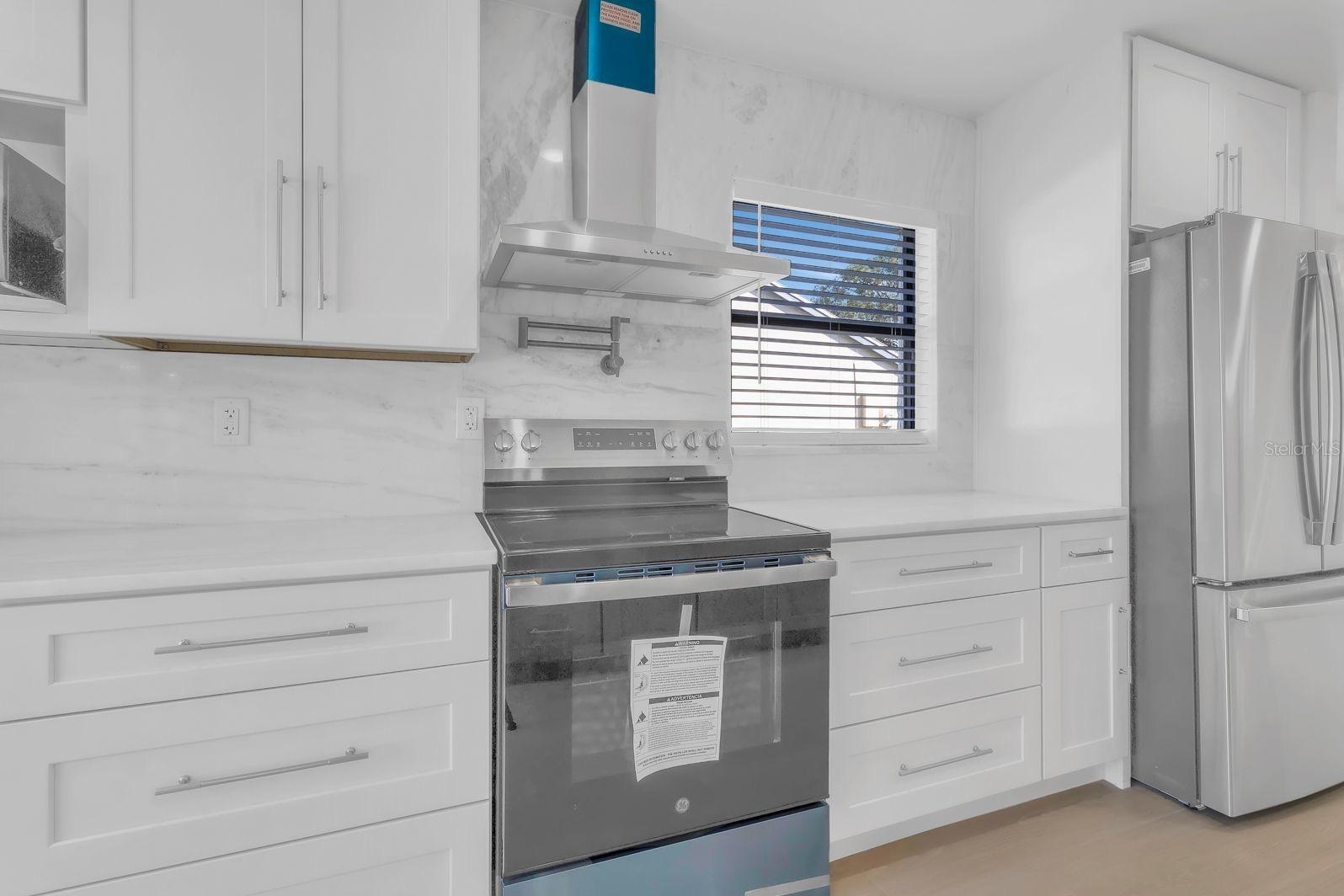 MILL RUN UNIT 6 - Residential Lease