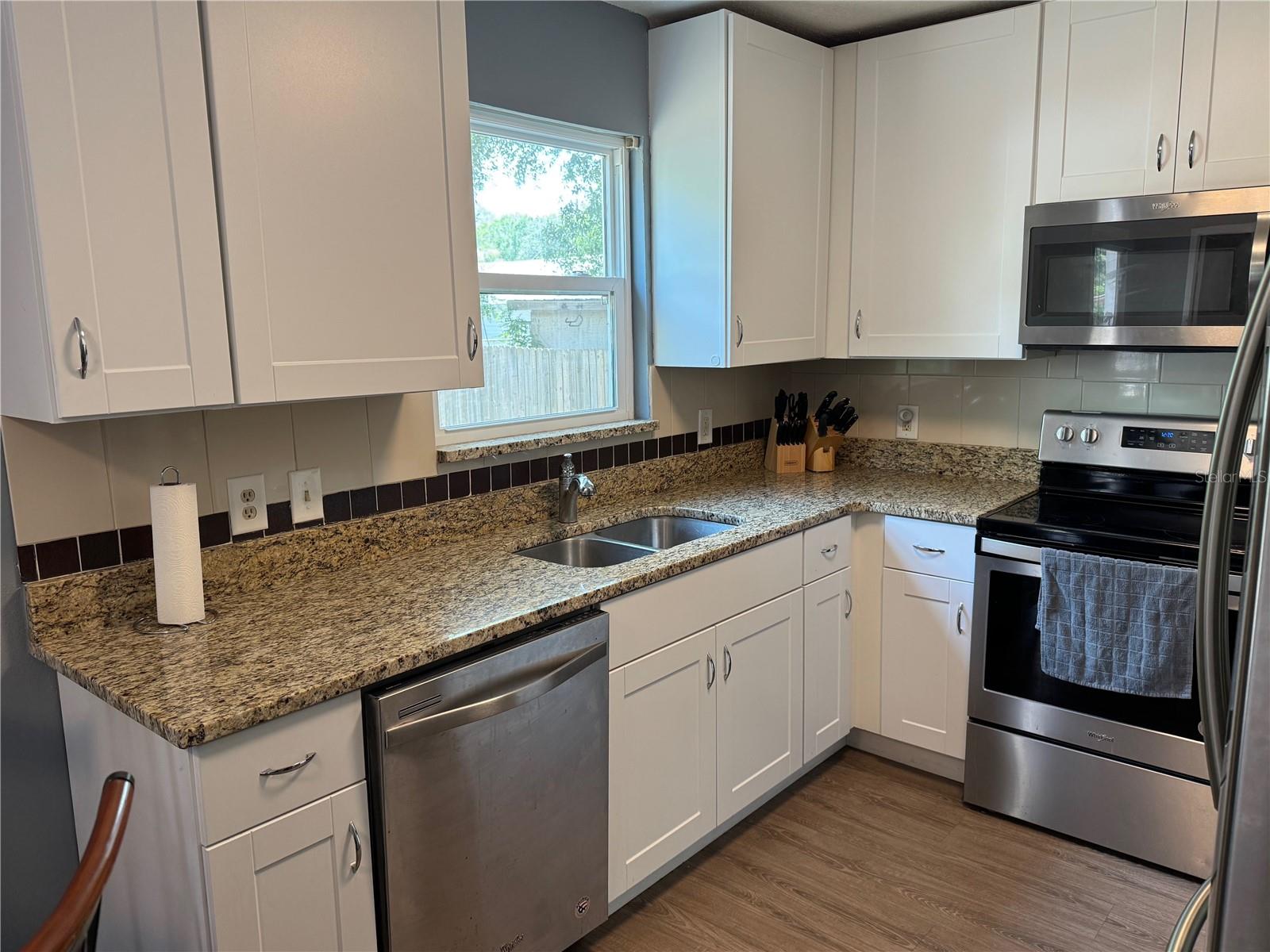 GROVELAND FARMS 23-22-24 - Residential