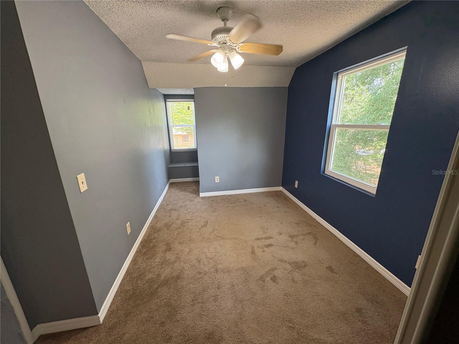 GROVELAND FARMS 23-22-24 - Residential