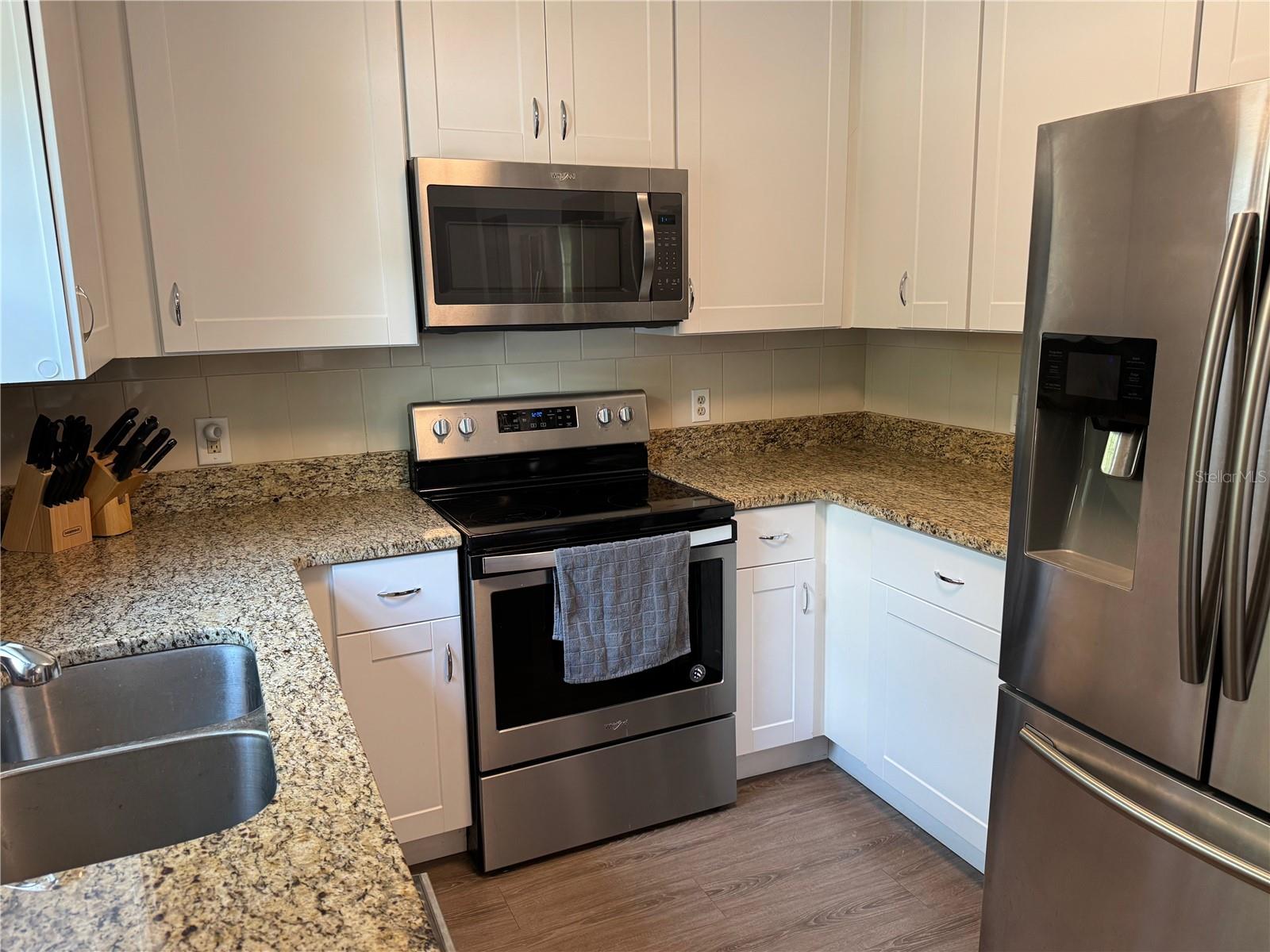 GROVELAND FARMS 23-22-24 - Residential