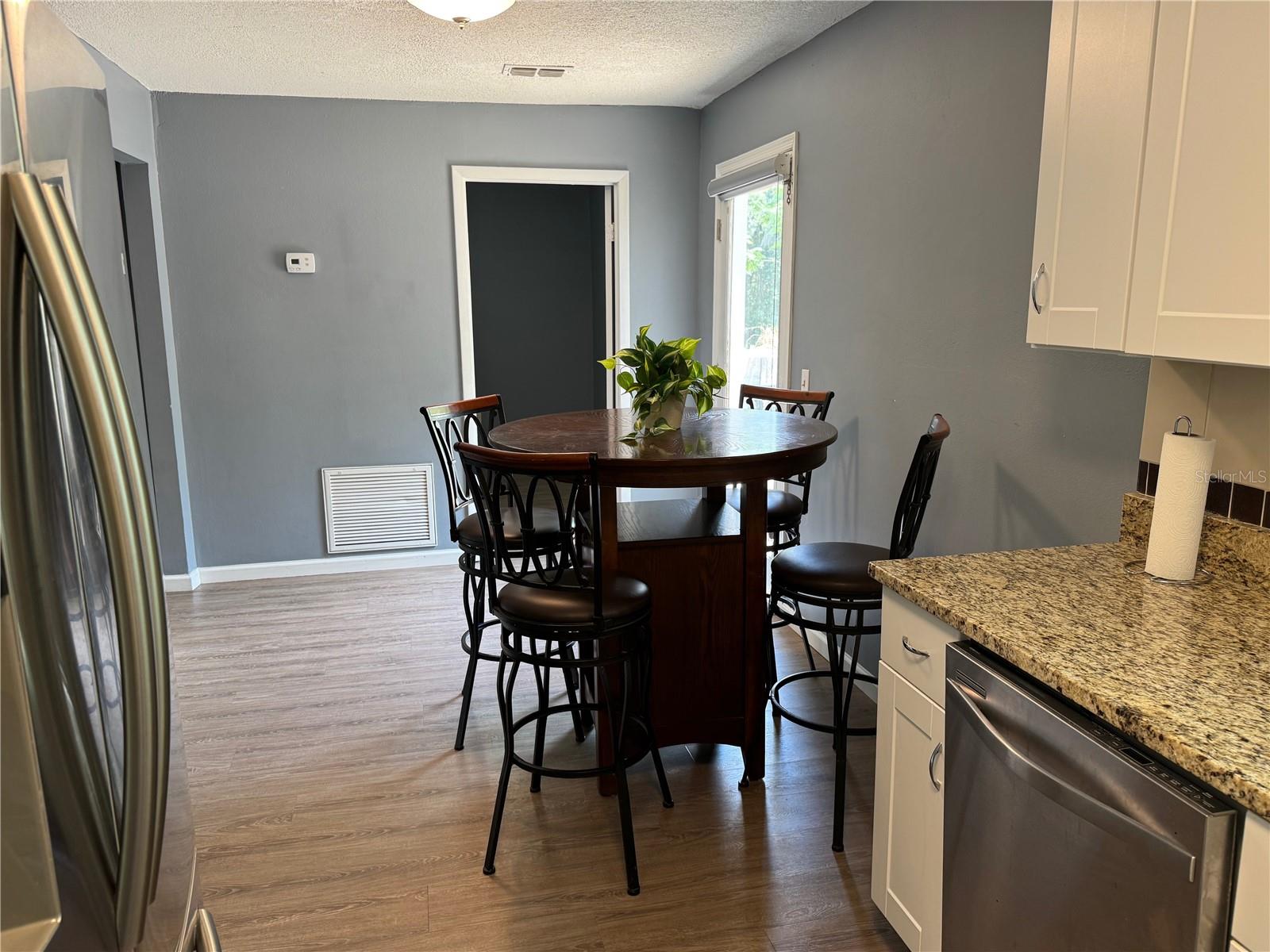 GROVELAND FARMS 23-22-24 - Residential