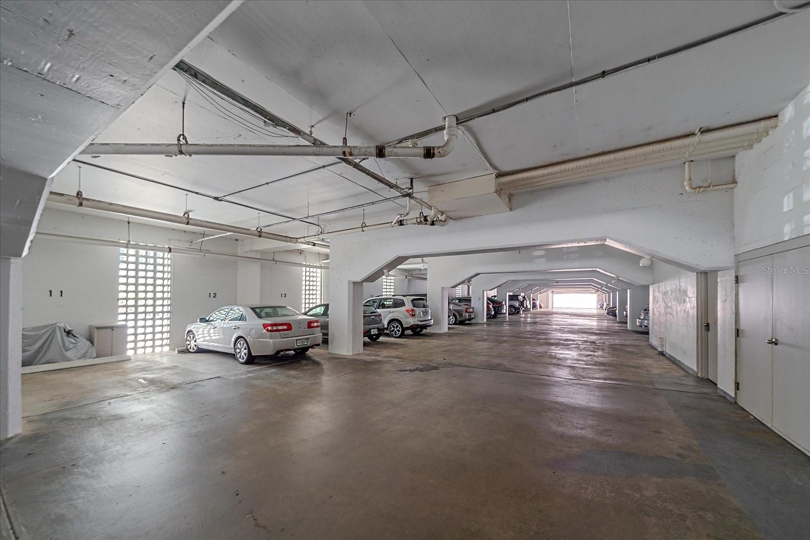 LIDO HARBOUR TOWERS - Residential