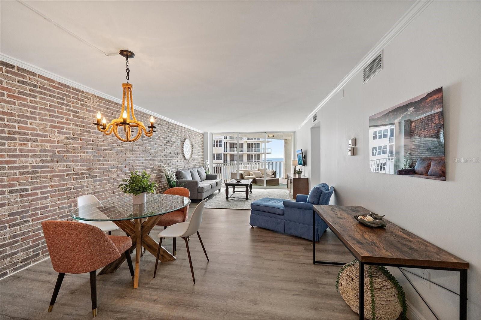 LIDO HARBOUR TOWERS - Residential