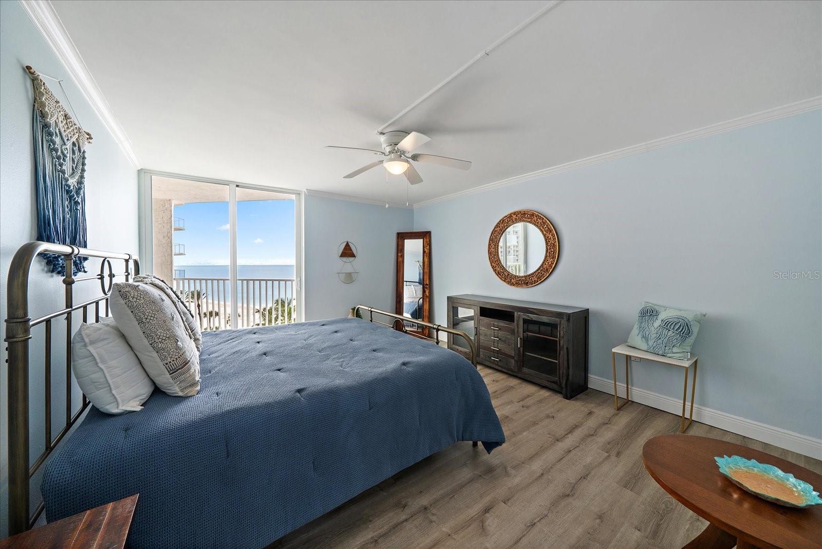 LIDO HARBOUR TOWERS - Residential