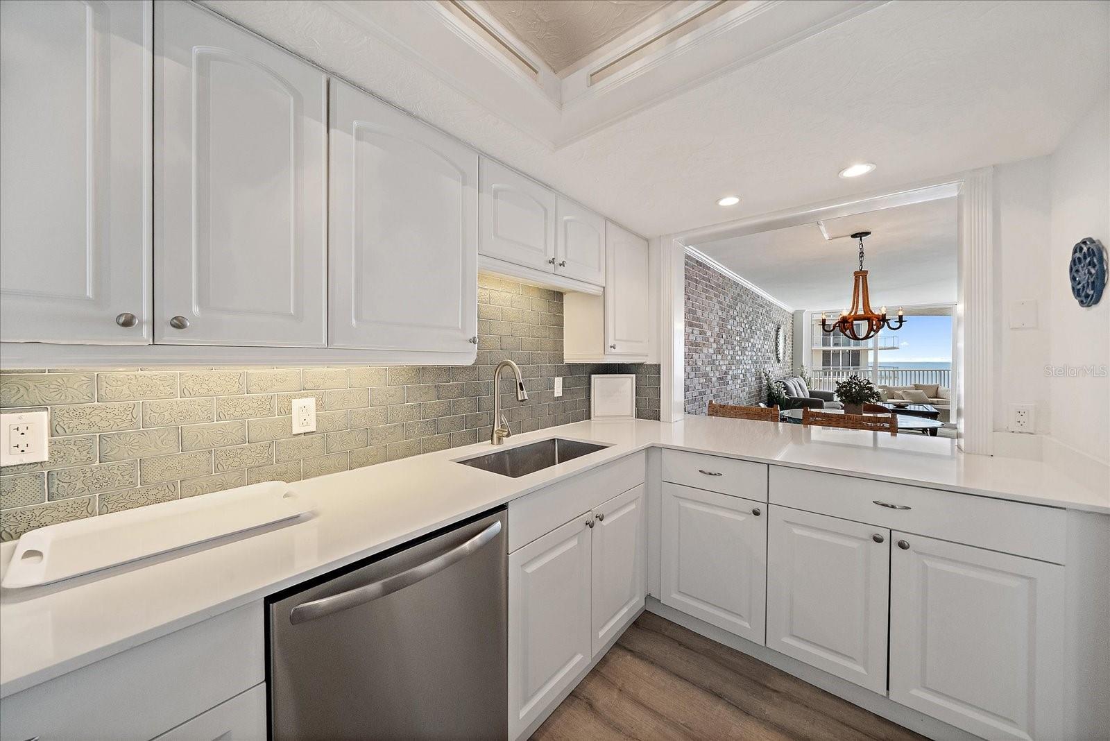 LIDO HARBOUR TOWERS - Residential