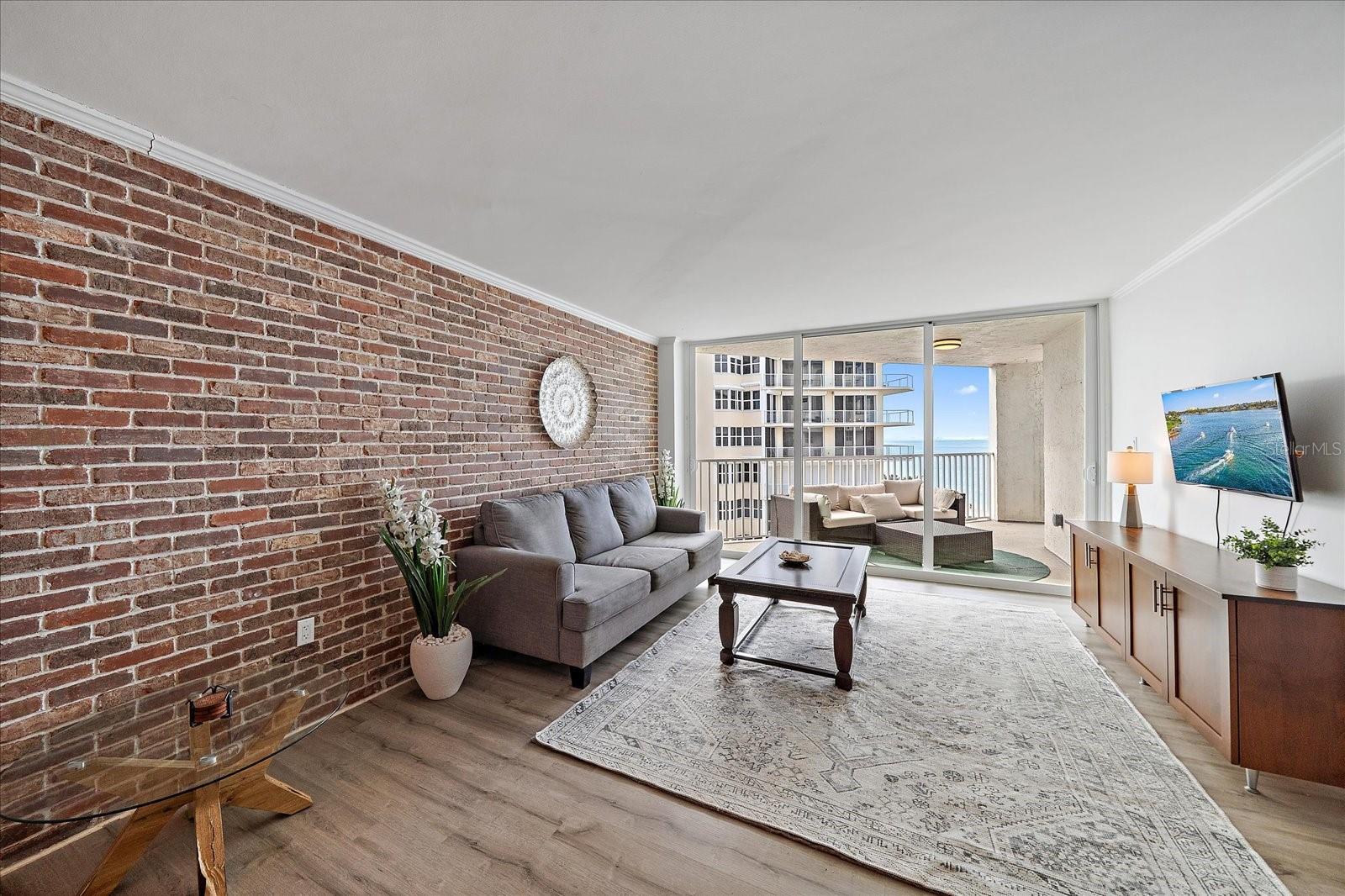 LIDO HARBOUR TOWERS - Residential