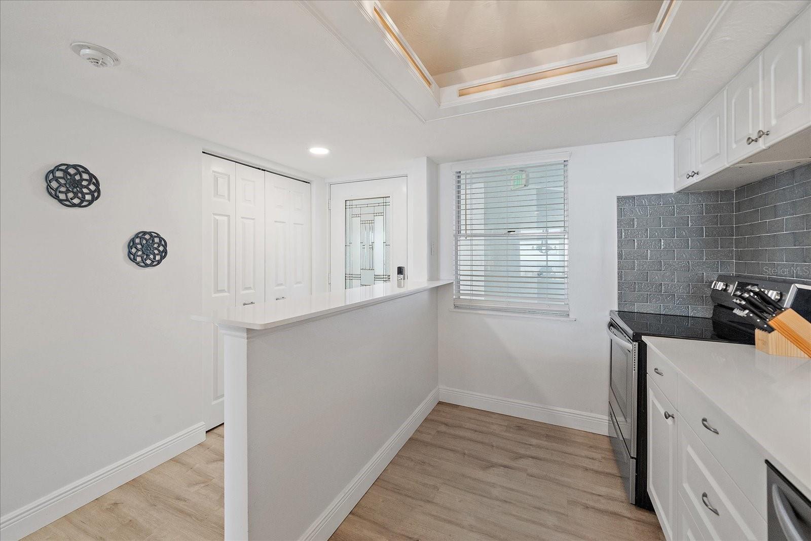 LIDO HARBOUR TOWERS - Residential