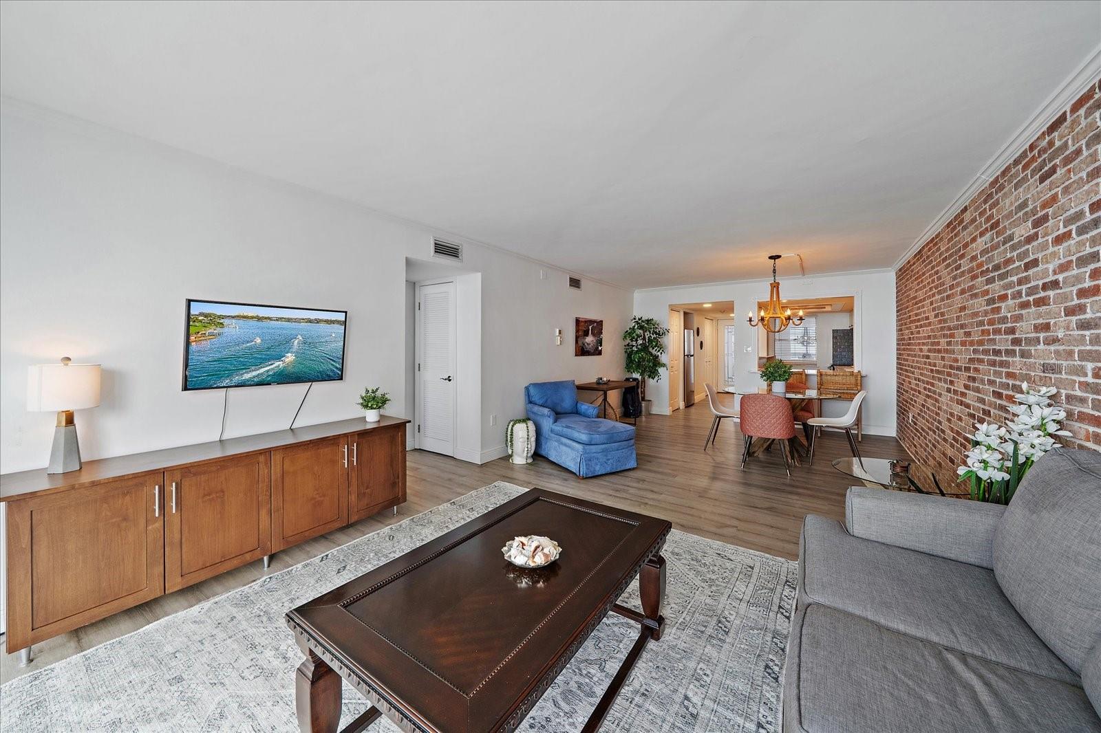 LIDO HARBOUR TOWERS - Residential