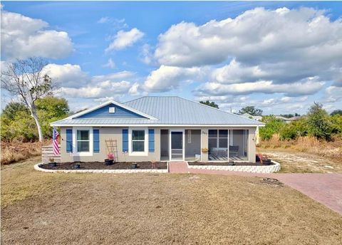 Photo of 362 Parker Street NE, Lake Placid, FL 33852 (MLS # C7525216)