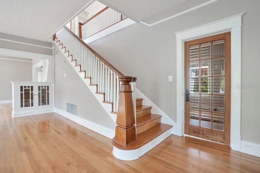 ELLNO WILLO - Residential