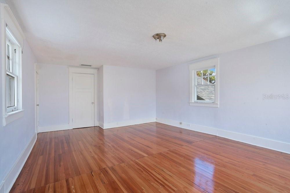 ELLNO WILLO - Residential