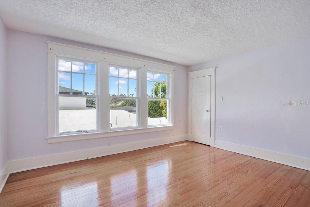 ELLNO WILLO - Residential