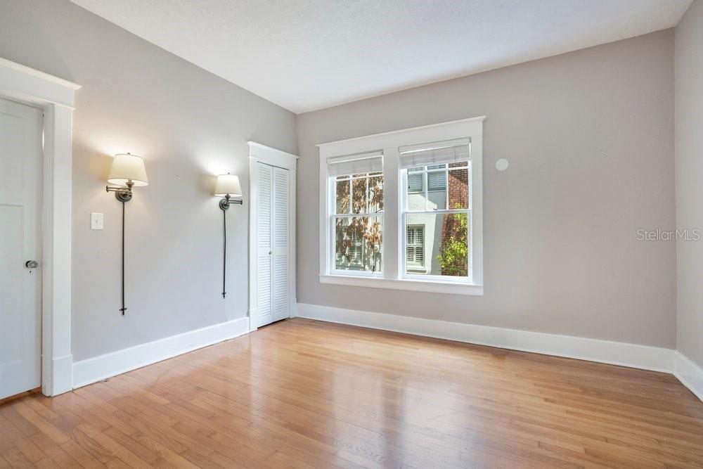 ELLNO WILLO - Residential