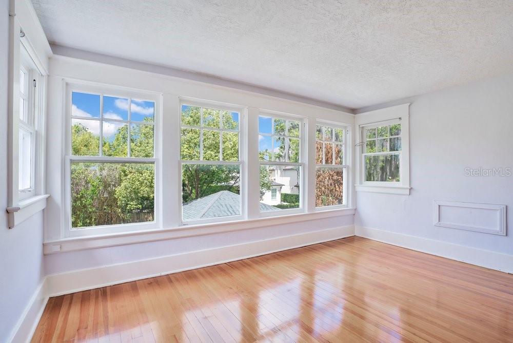 ELLNO WILLO - Residential