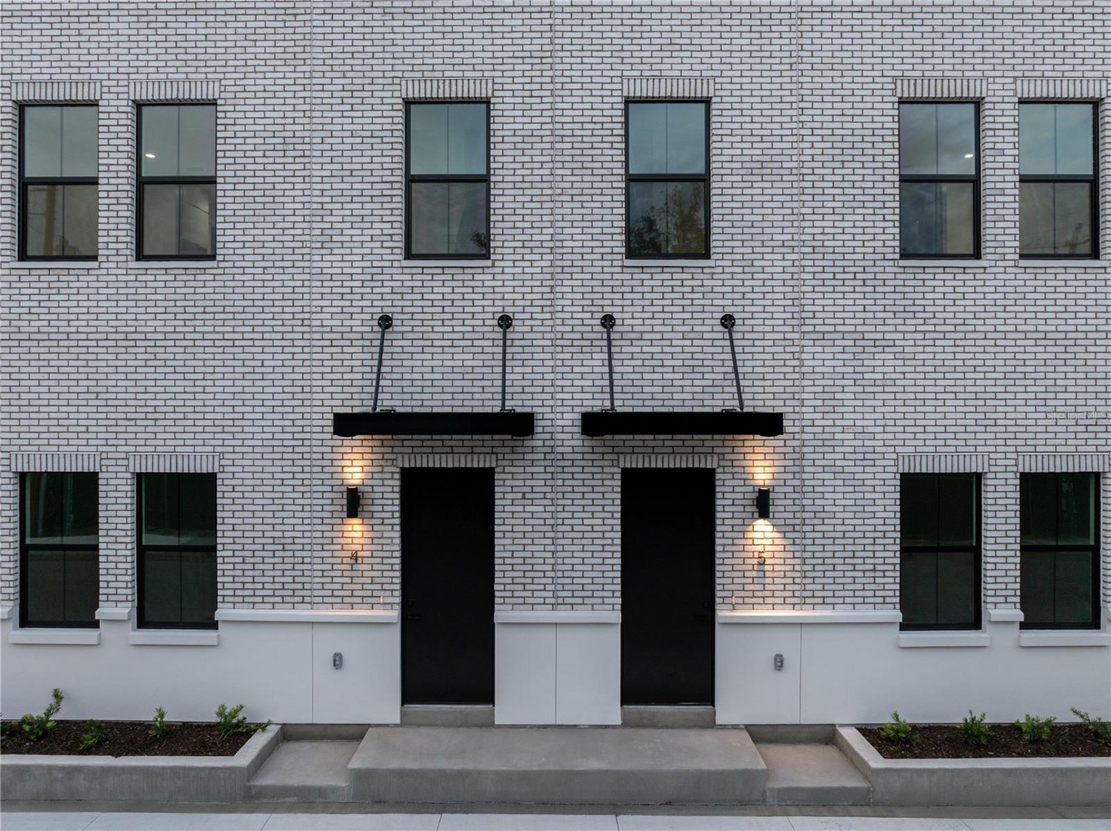 1218 E KAY STREET 10