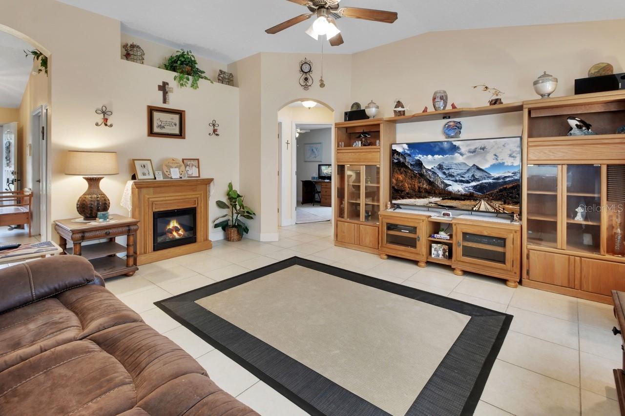 DELTONA LAKES UNIT 45 - Residential