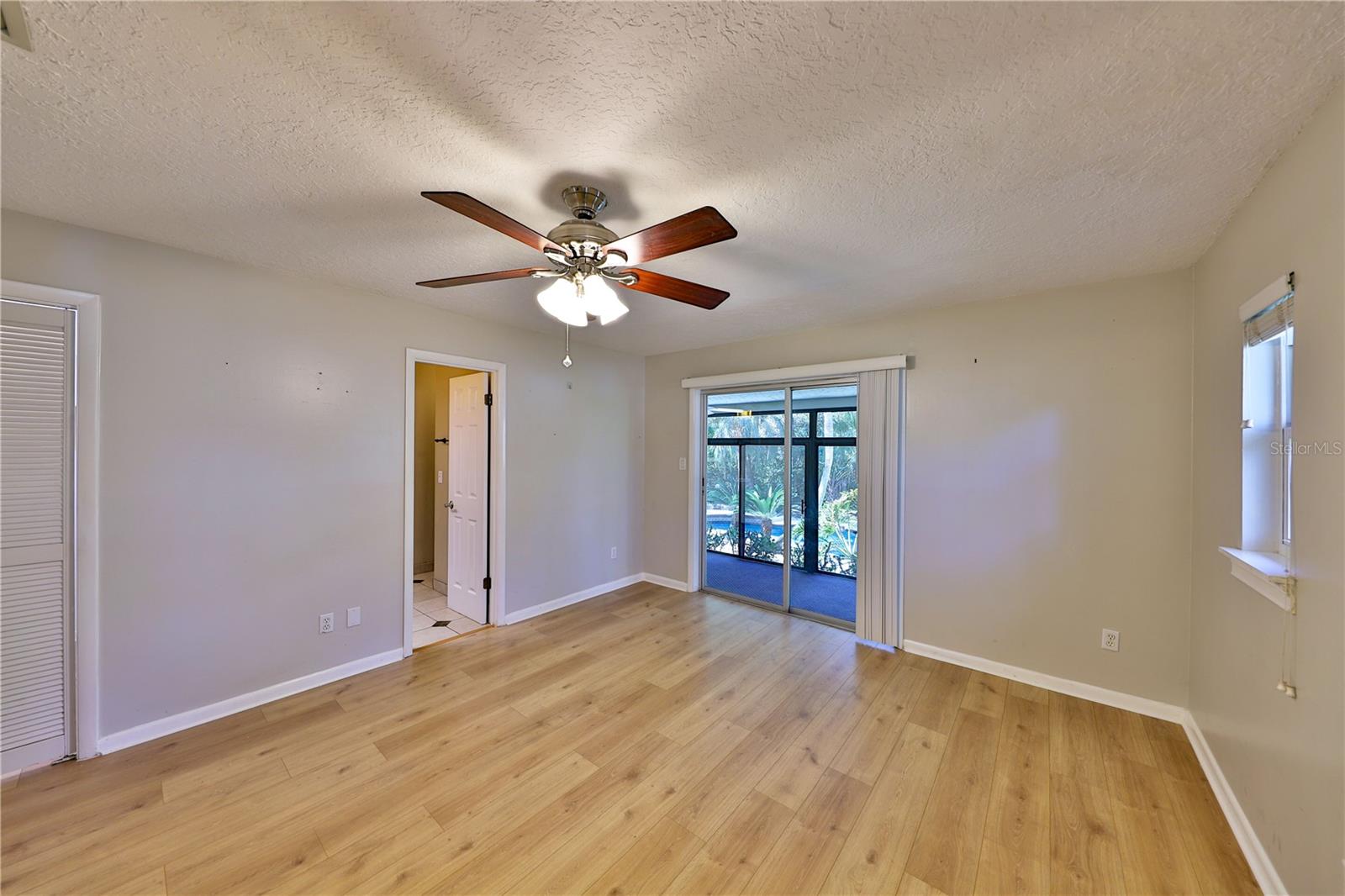 SWEETWATER OAKS - Residential