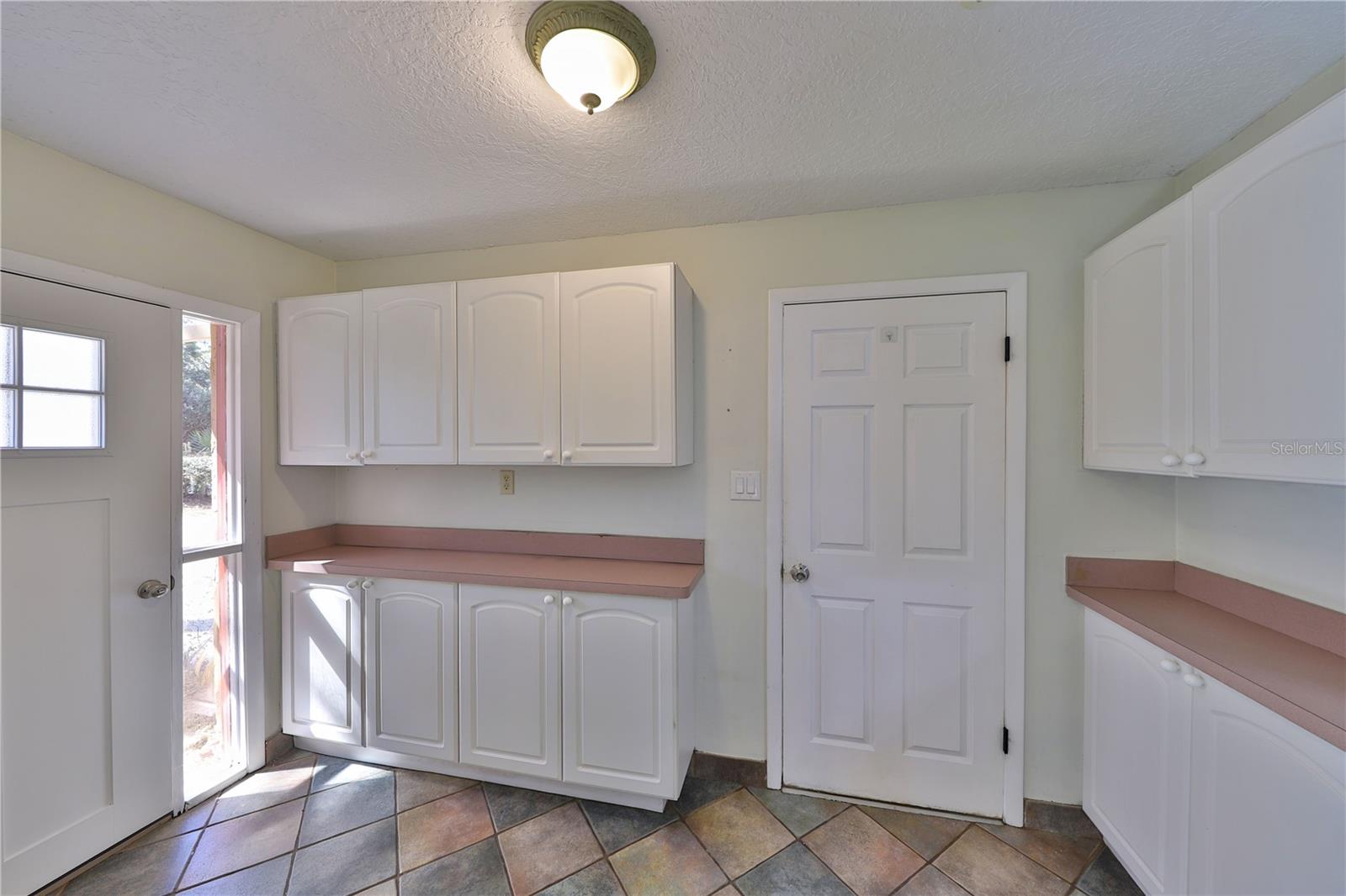 SWEETWATER OAKS - Residential