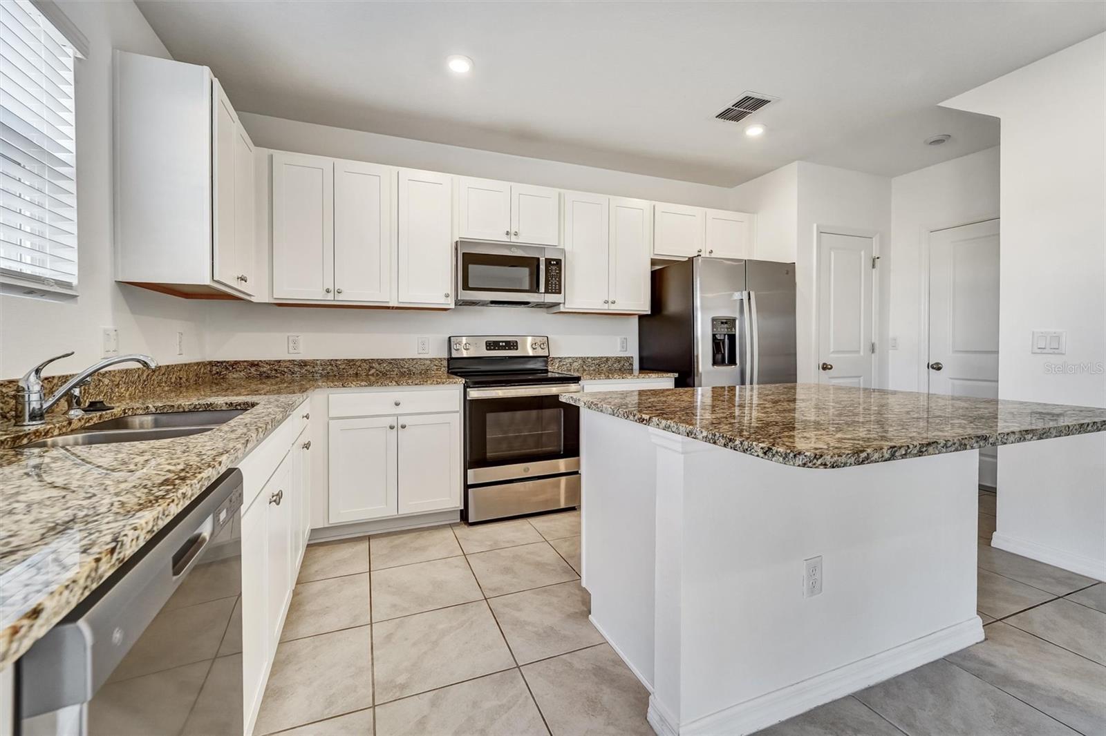 LINKS/CALUSA SPGS - Residential