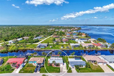 A home in PORT CHARLOTTE