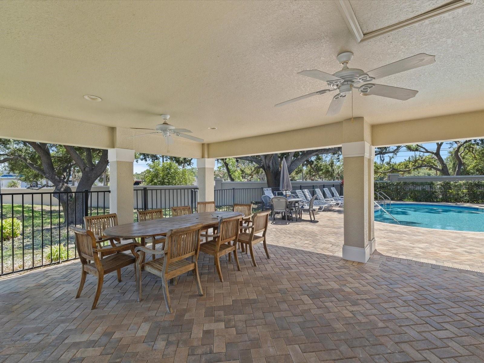 HARBOR SPGS OF PALM HARBOR - Residential