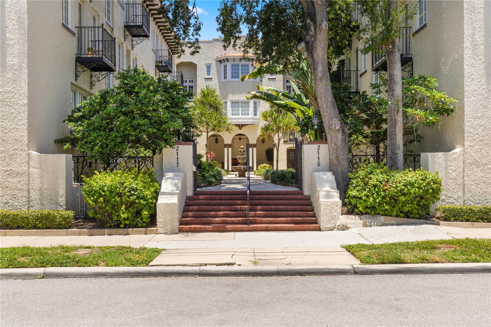 Location, location, location! Nestled in the desirable Melrose Landing community, this stunning 1-bedroom, 1-bathroom condo on the 2nd floor
offers both convenience and elegance. The condo boasts wood flooring throughout and an upgraded kitchen equipped with stainless steel
appliances, granite countertops, and 42" solid wood cabinets. For your convenience, it features an all-in-one washer/dryer combo and central air
conditioning to keep your living space comfortable year-round. Step outside to your private balcony and enjoy the view overlooking a beautiful
courtyard. A designated parking lot is conveniently located right across the street from the building. Just minutes from the vibrant Bayshore
Boulevard, Hyde Park, and the SoHo area, you'll have the best of shopping, dining, and entertainment at your doorstep. With water, sewer, and
trash services included in the monthly rent, this condo offers hassle-free living. Contact us today to schedule a viewing and experience this
beautiful condo firsthand!