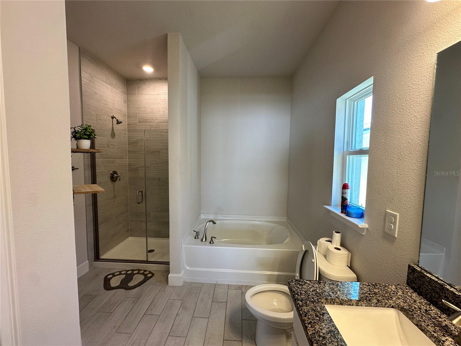 ABBEY GLEN PH TWO - Residential