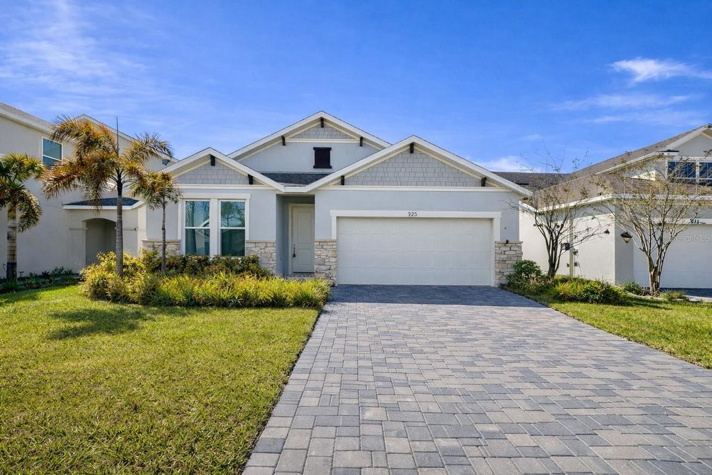 Photo of 975 Vineyard Ridge Road, Minneola, FL 34715 (MLS # S5144187)