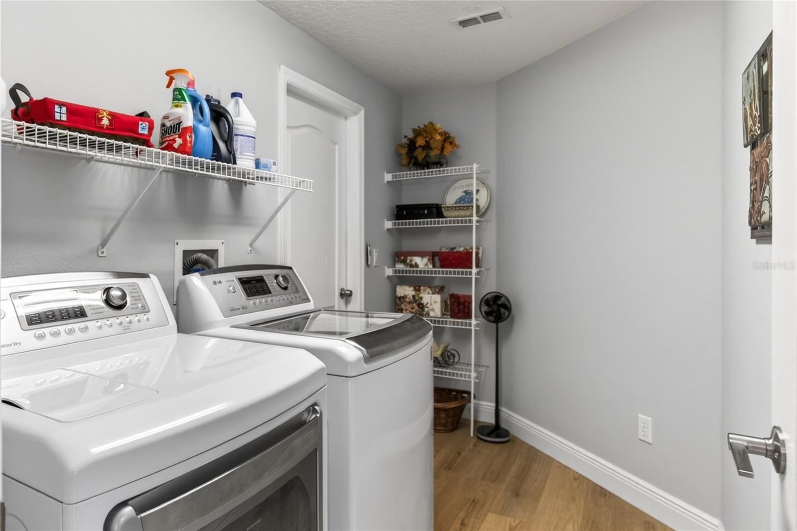 WELLINGTON AT KINGS RIDGE PH 03 - Residential