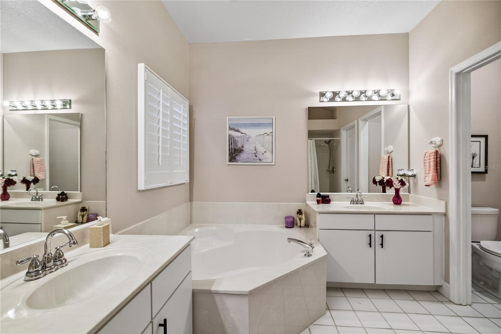 WELLINGTON AT KINGS RIDGE PH 03 - Residential