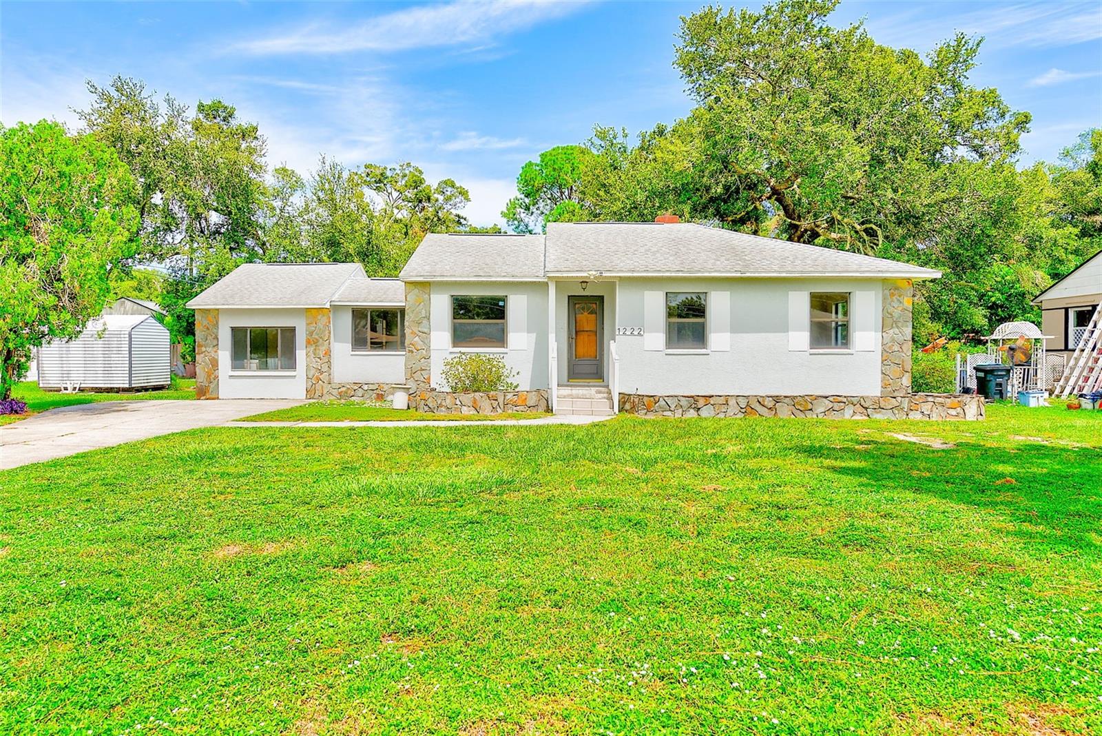 Welcome to 1222 Seminole Street, a beautifully refreshed 4-bedroom, 2-bathroom home nestled between the vibrant hubs of Downtown Clearwater and charming Dunedin. Set on an oversized lot, this property offers the perfect blend of space, comfort, and location.
Step inside to discover a freshly painted, bright white interior complemented by new laminate flooring throughout, creating a modern and inviting atmosphere. The cozy fireplace adds warmth and character, ideal for relaxing evenings at home.
Enjoy proximity to the Clearwater Country Club, world-class Gulf beaches, and a variety of shops, restaurants, and cultural attractions. Whether you're looking for a primary residence, vacation home, or investment opportunity, this home ticks all the boxes.