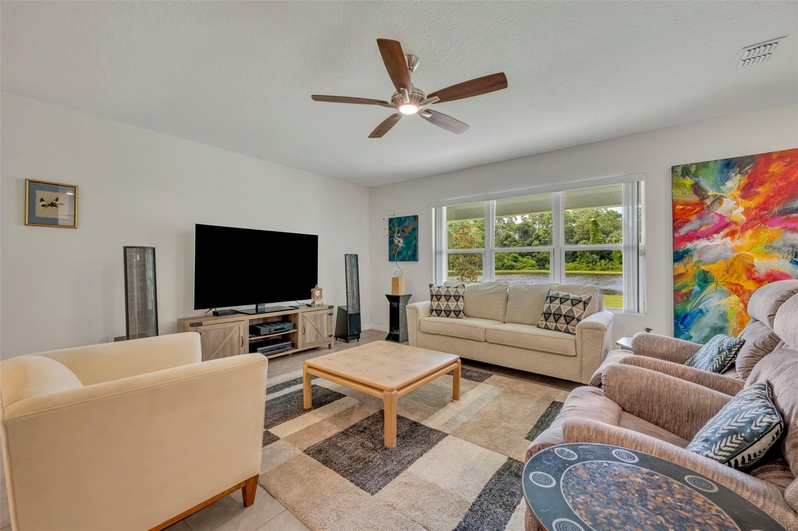 350 SUNSET POINT DRIVE