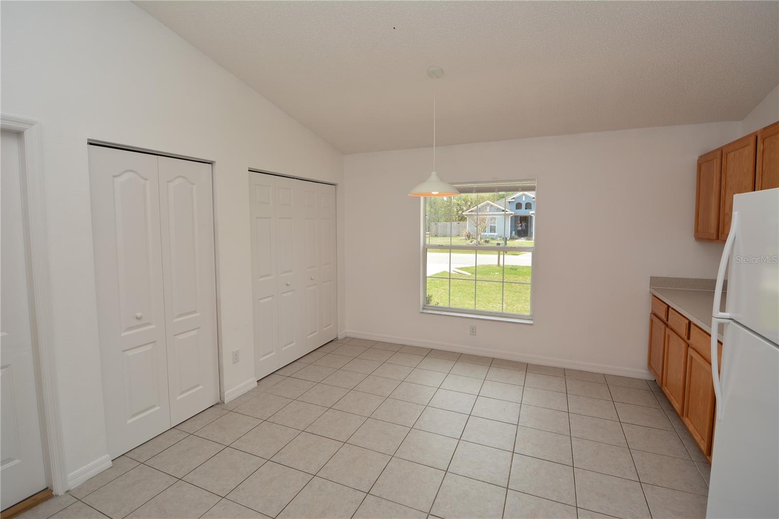 QUIALL HOLLOW - Residential Lease