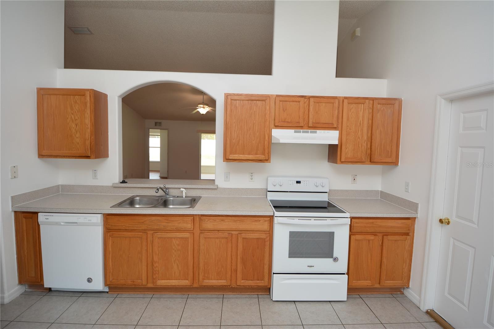 QUIALL HOLLOW - Residential Lease