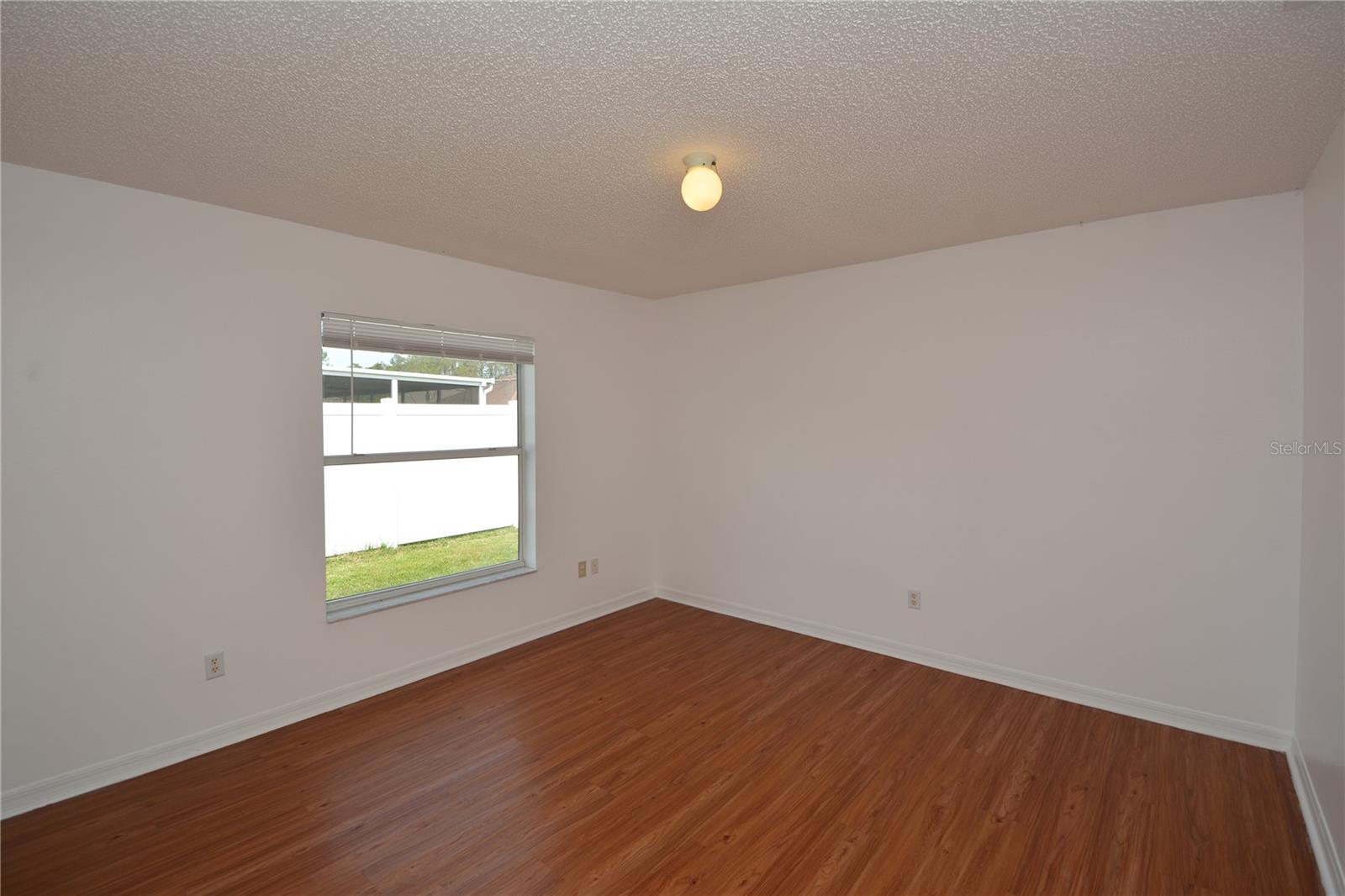 QUIALL HOLLOW - Residential Lease