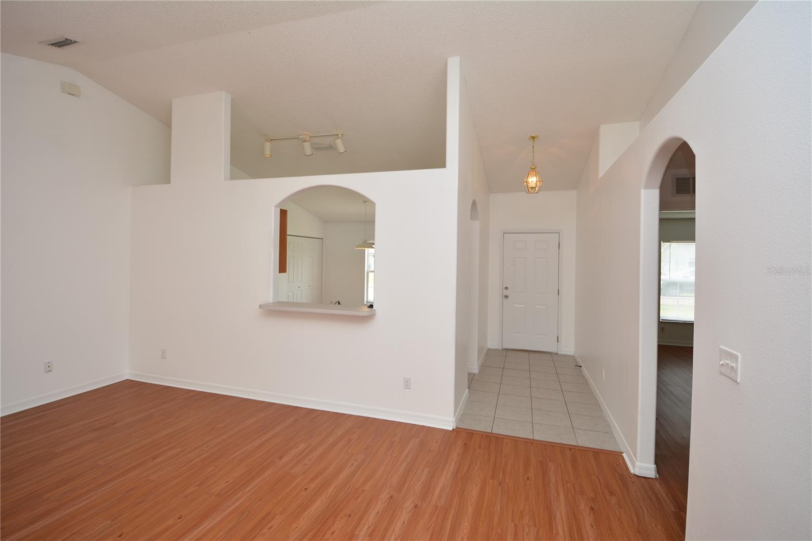 QUIALL HOLLOW - Residential Lease