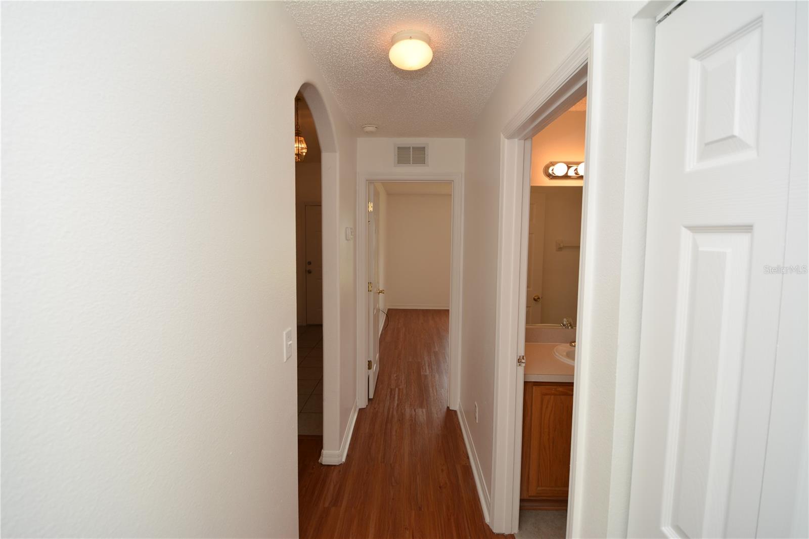 QUIALL HOLLOW - Residential Lease