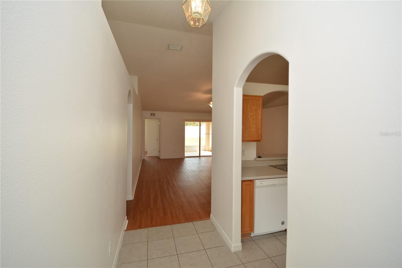 QUIALL HOLLOW - Residential Lease