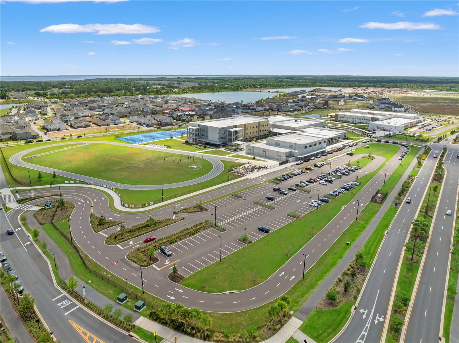 LAUREL POINTE PH 1 - Residential