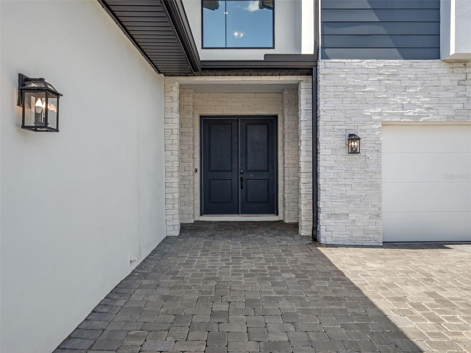 LAUREL POINTE PH 1 - Residential