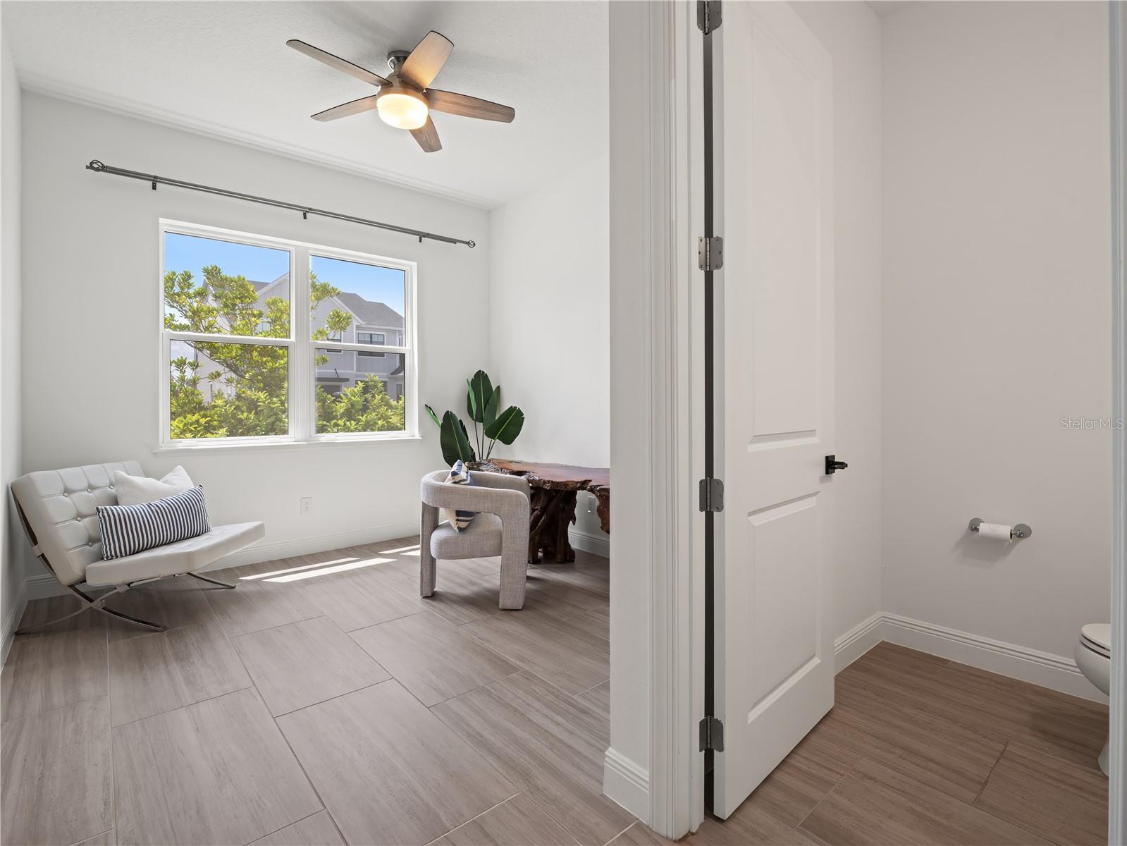 LAUREL POINTE PH 1 - Residential