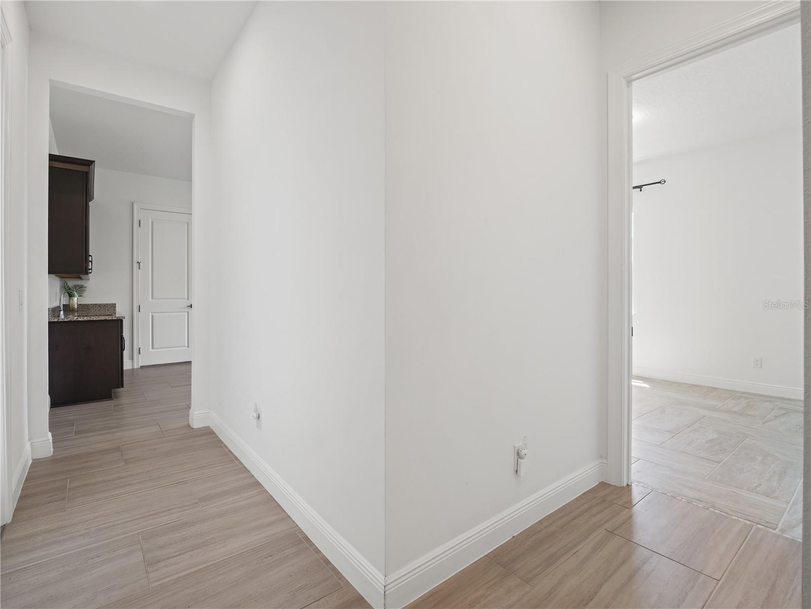 LAUREL POINTE PH 1 - Residential