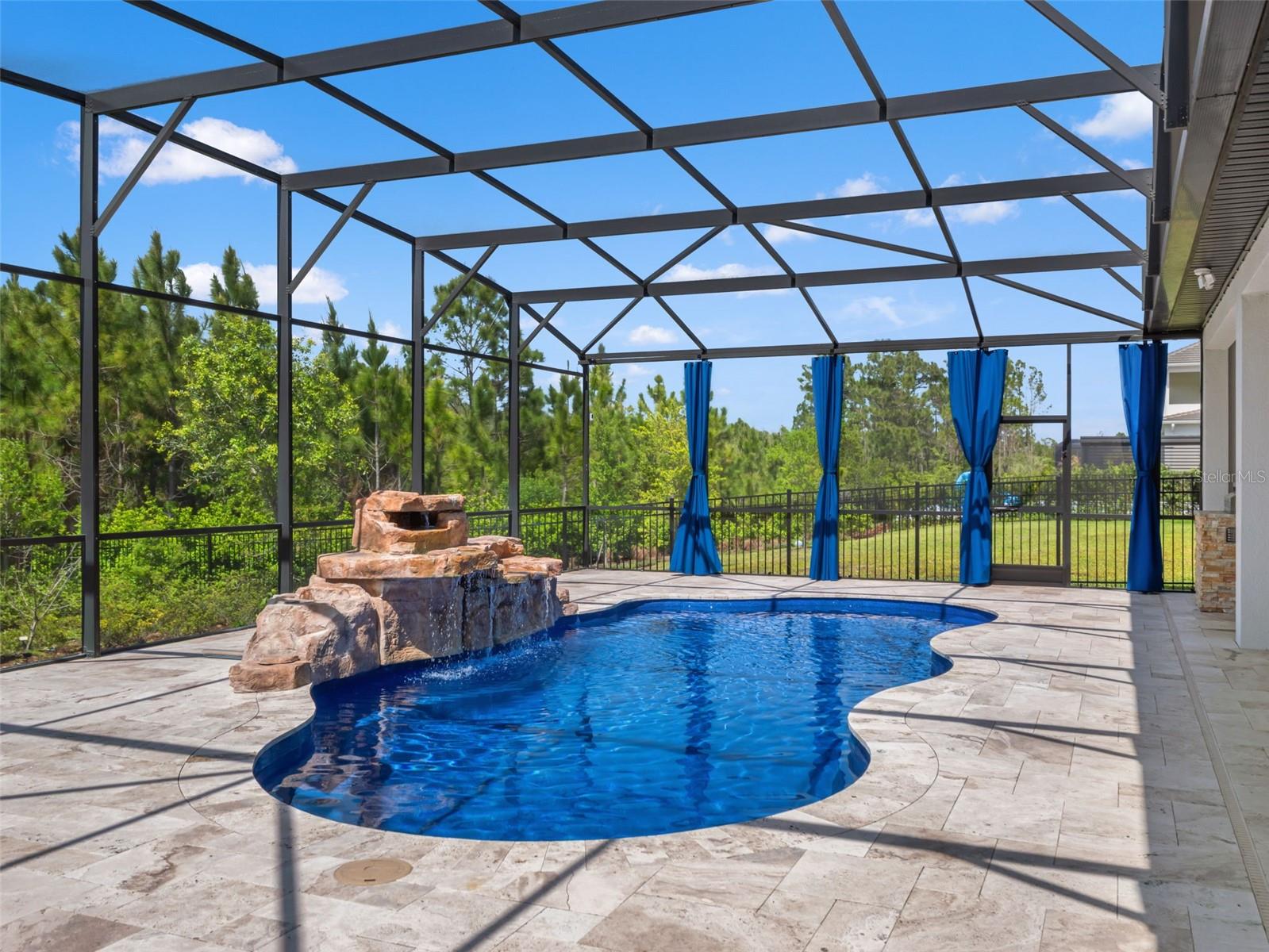 LAUREL POINTE PH 1 - Residential